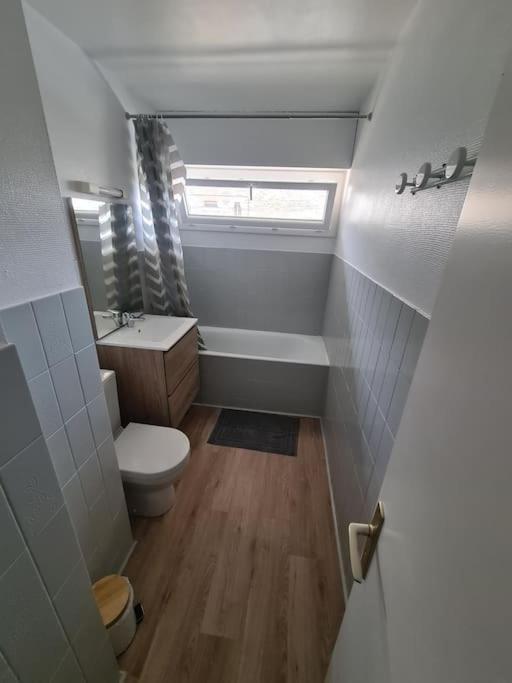 50M De La Plage: Studio Au Coeur Du Centre ! Apartment Saint-Cast-le-Guildo Bagian luar foto